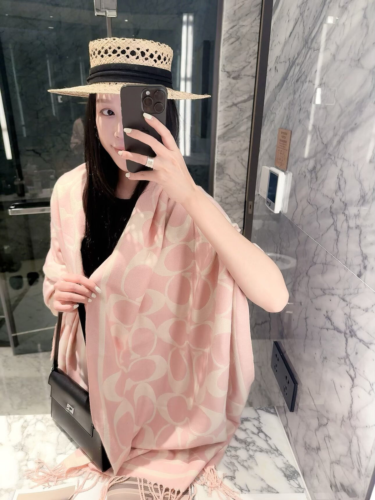 2026 New Classic Letter Pattern Cashmere Scarf ✨ Soft Thick Cashmere, Versatile Scarf & Wrap