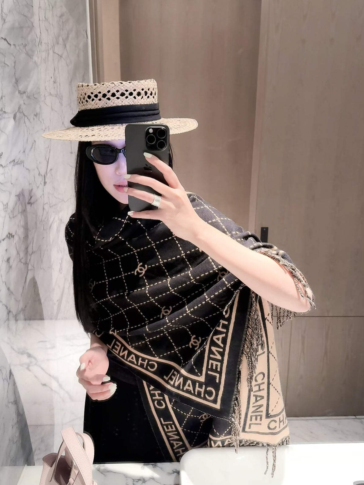 ✨ 2026 New Diamond Jacquard Cashmere Scarf – Soft, Elegant & Luxurious