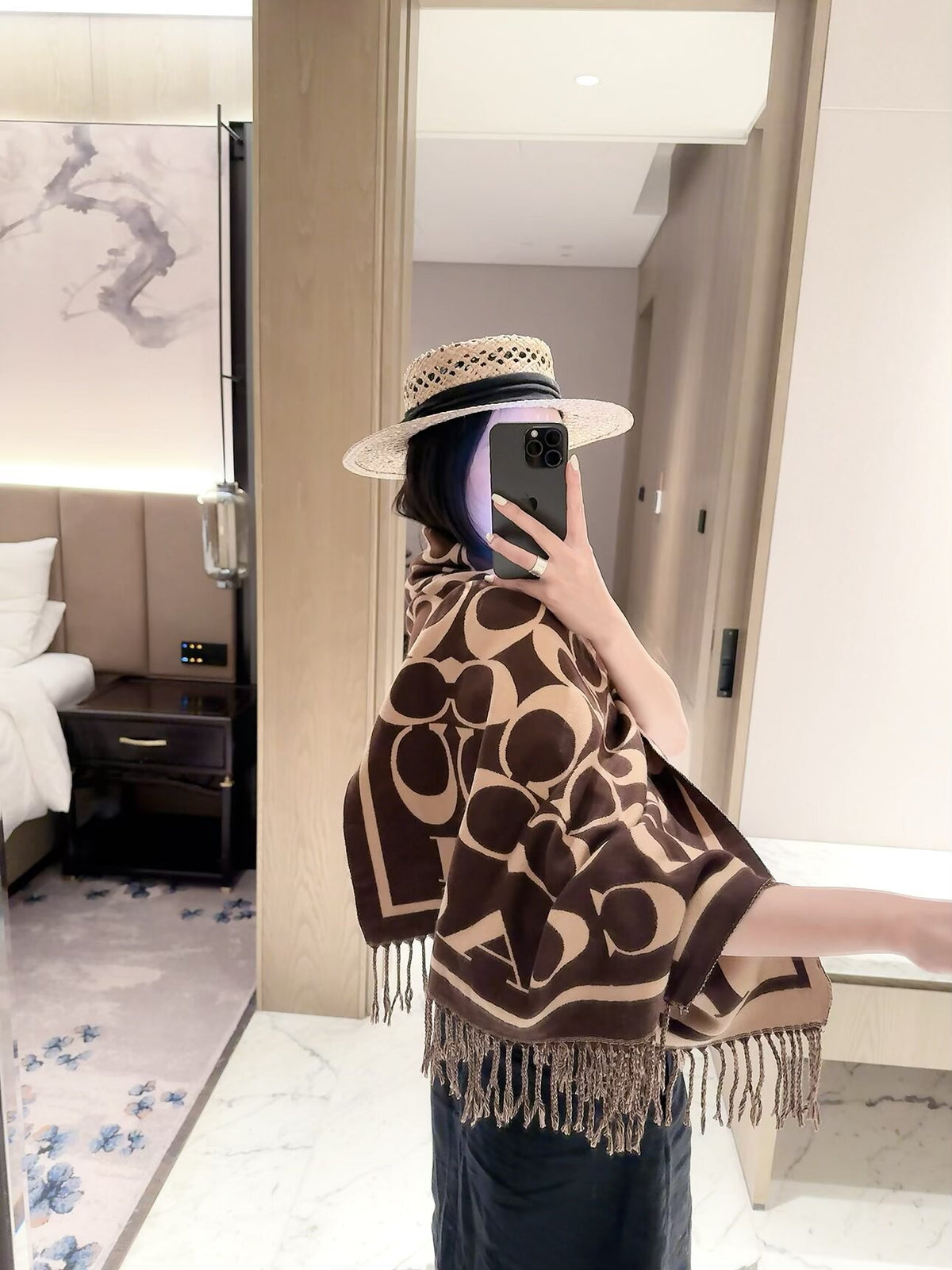 2026 New Classic Letter Pattern Cashmere Scarf ✨ Soft Thick Cashmere, Versatile Scarf & Wrap