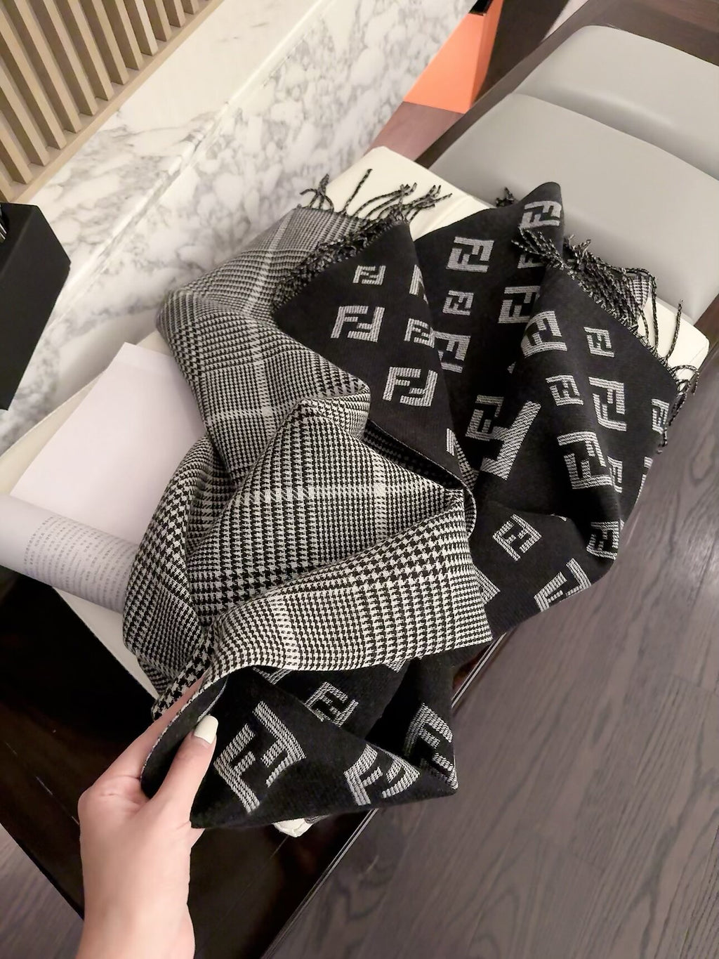 ✨ 2026 New Double-Sided Cashmere Scarf – Two Patterns, Two Styles 💥