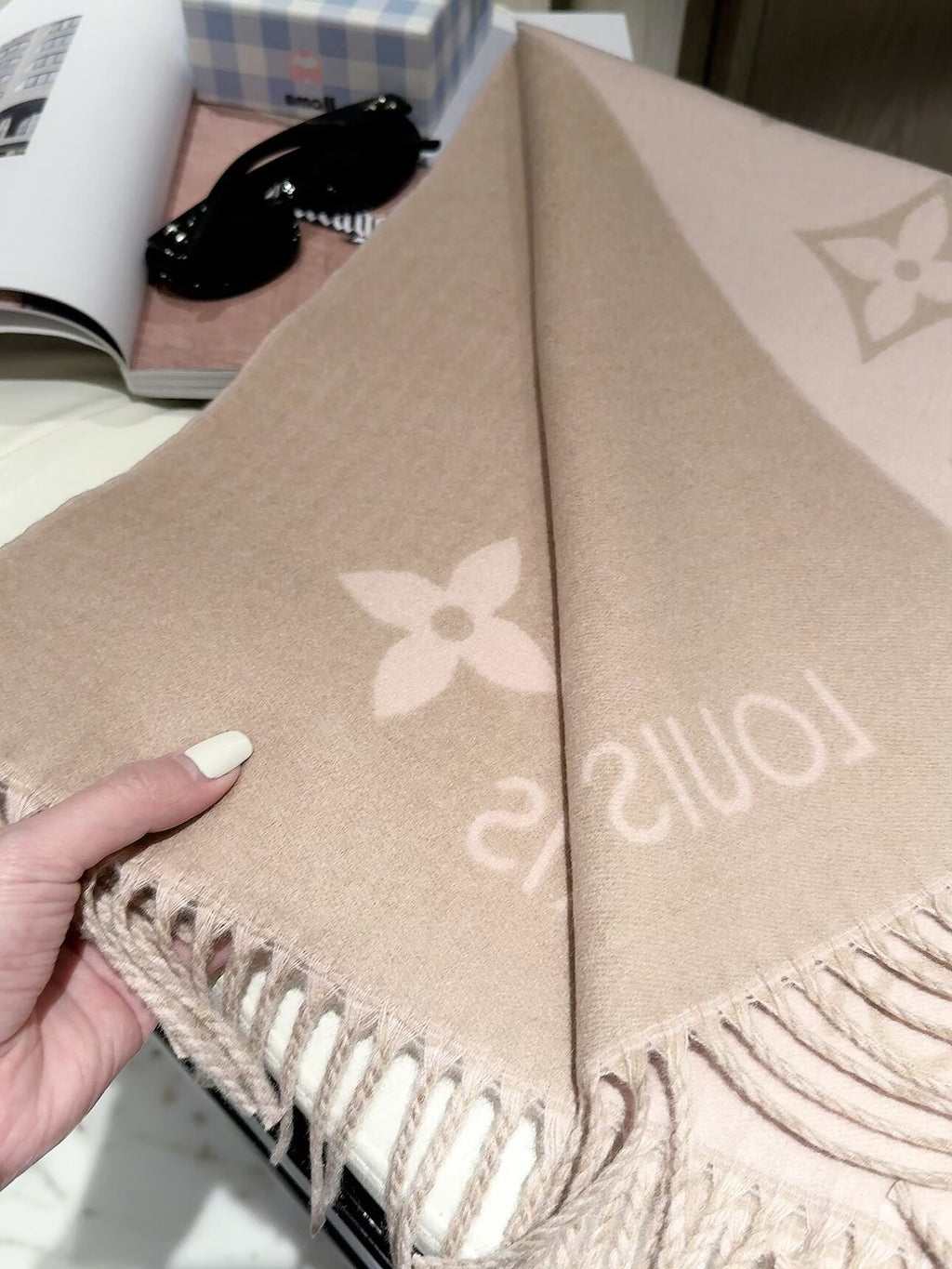 2026 New Oversized Jacquard Cashmere Scarf