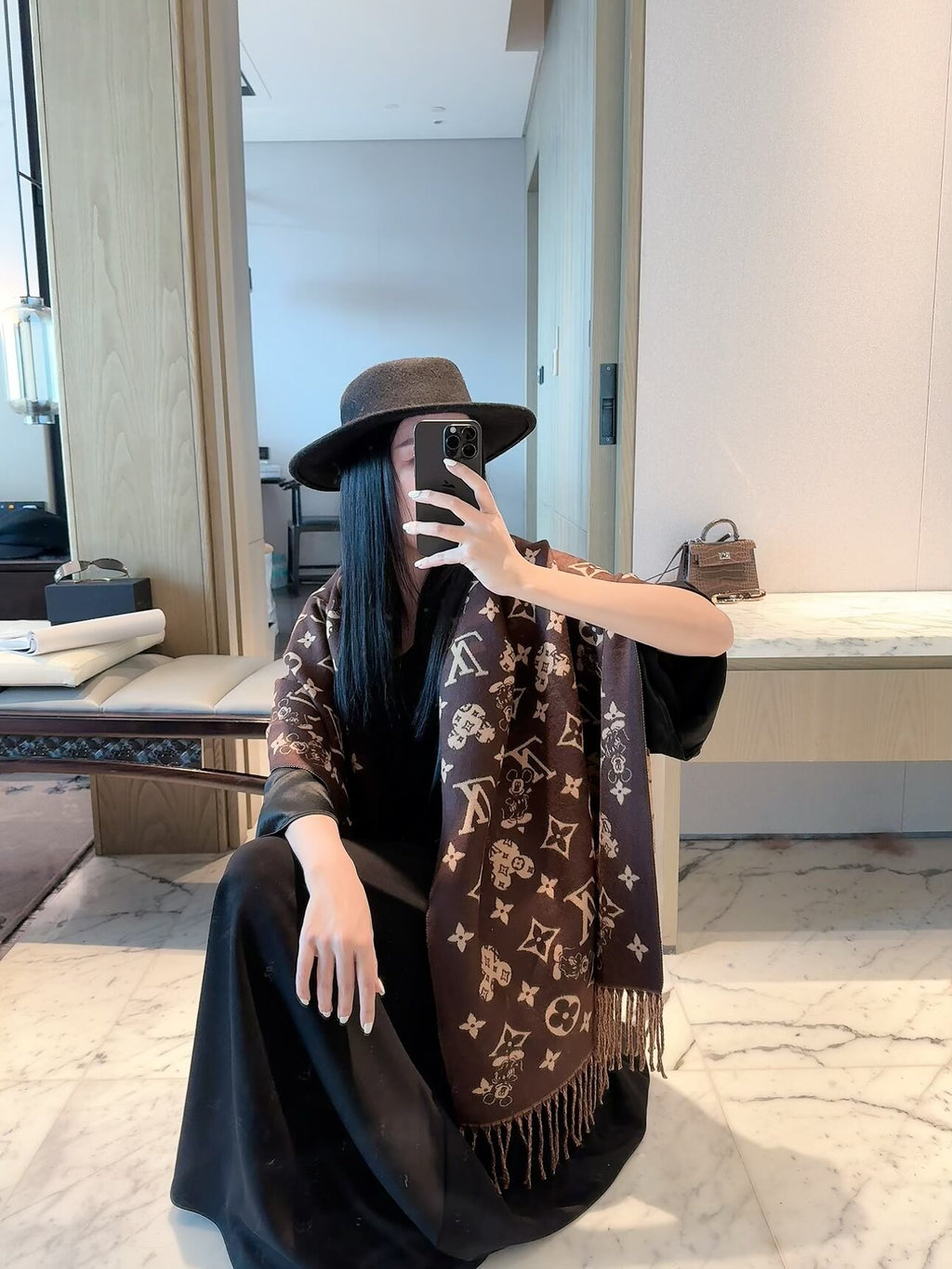 ✨ 2026 New Playful Vintage Jacquard Cashmere Scarf – Cute & Refined Scarf & Wrap