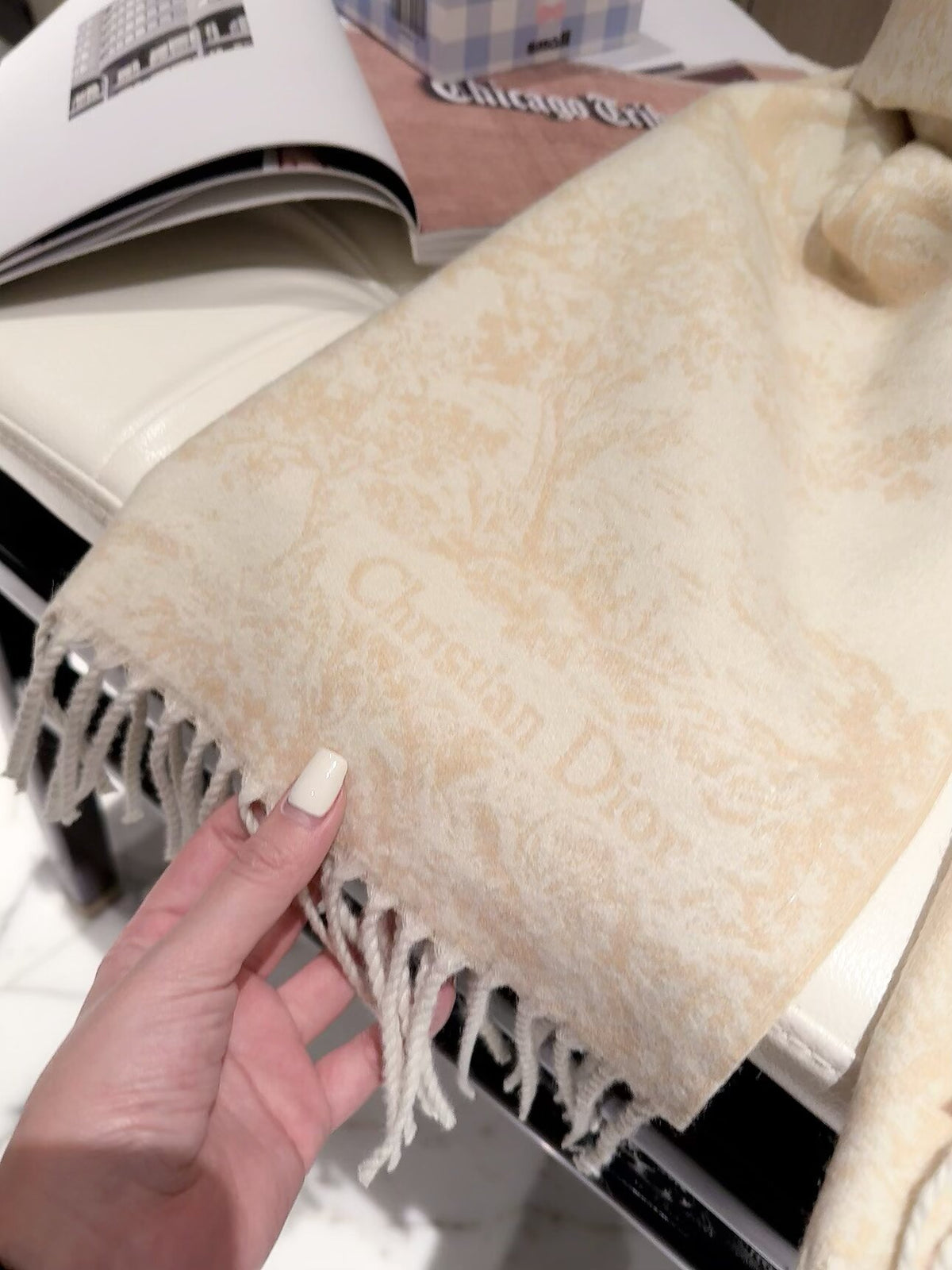 2026 Ink-Wash Jungle Wool Scarf – Artistic Animal Print, French-Inspired Elegance