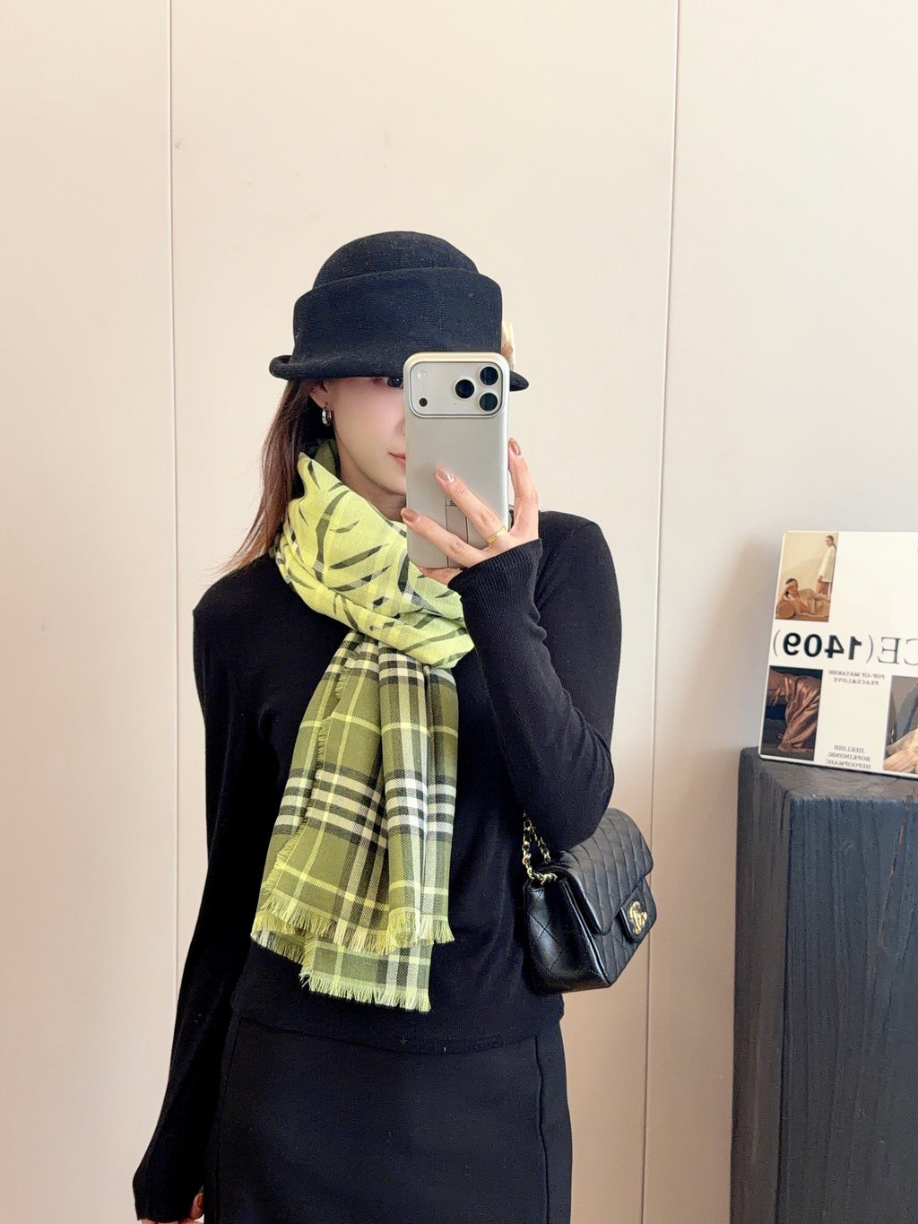 Reversible Equestrian Plaid Scarf – 70% Wool & 30% Silk, Double-Sided Contrast Design, 200 × 65 cm