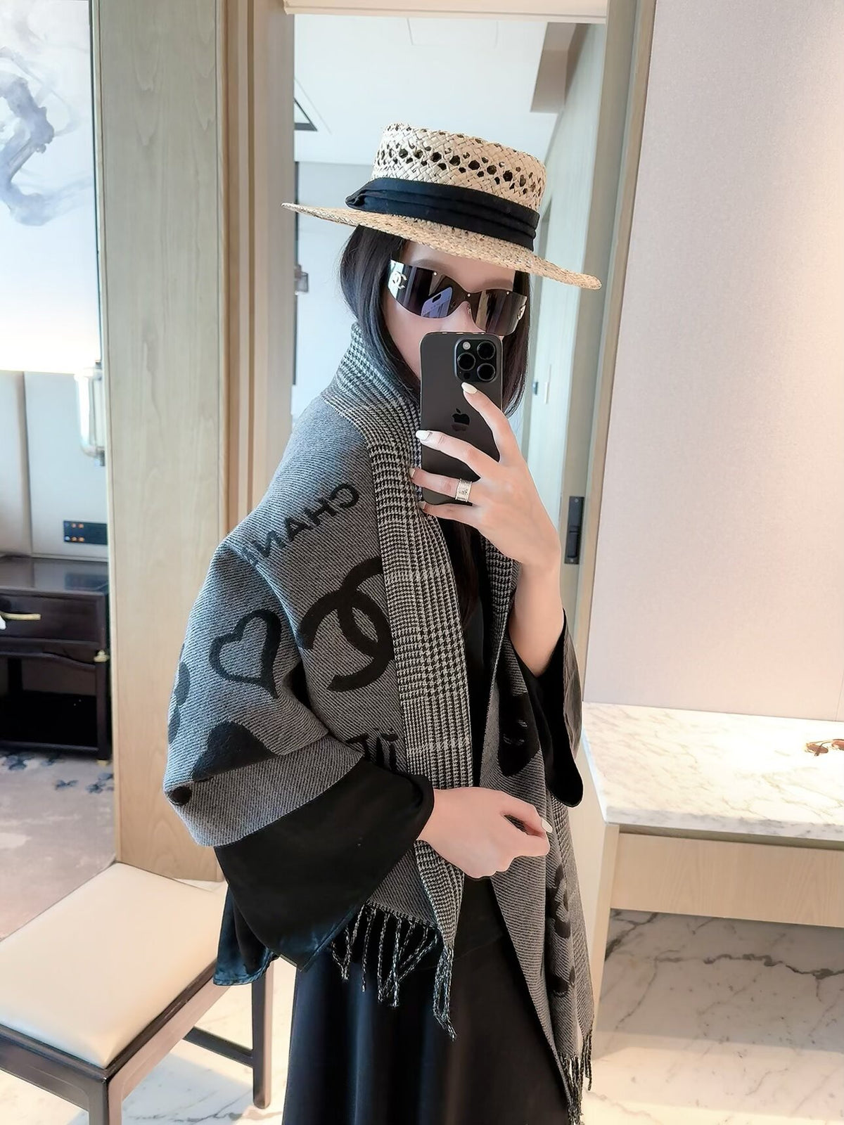 2026 New Double-Sided Cashmere Scarf – Playful Vintage Feminine Style