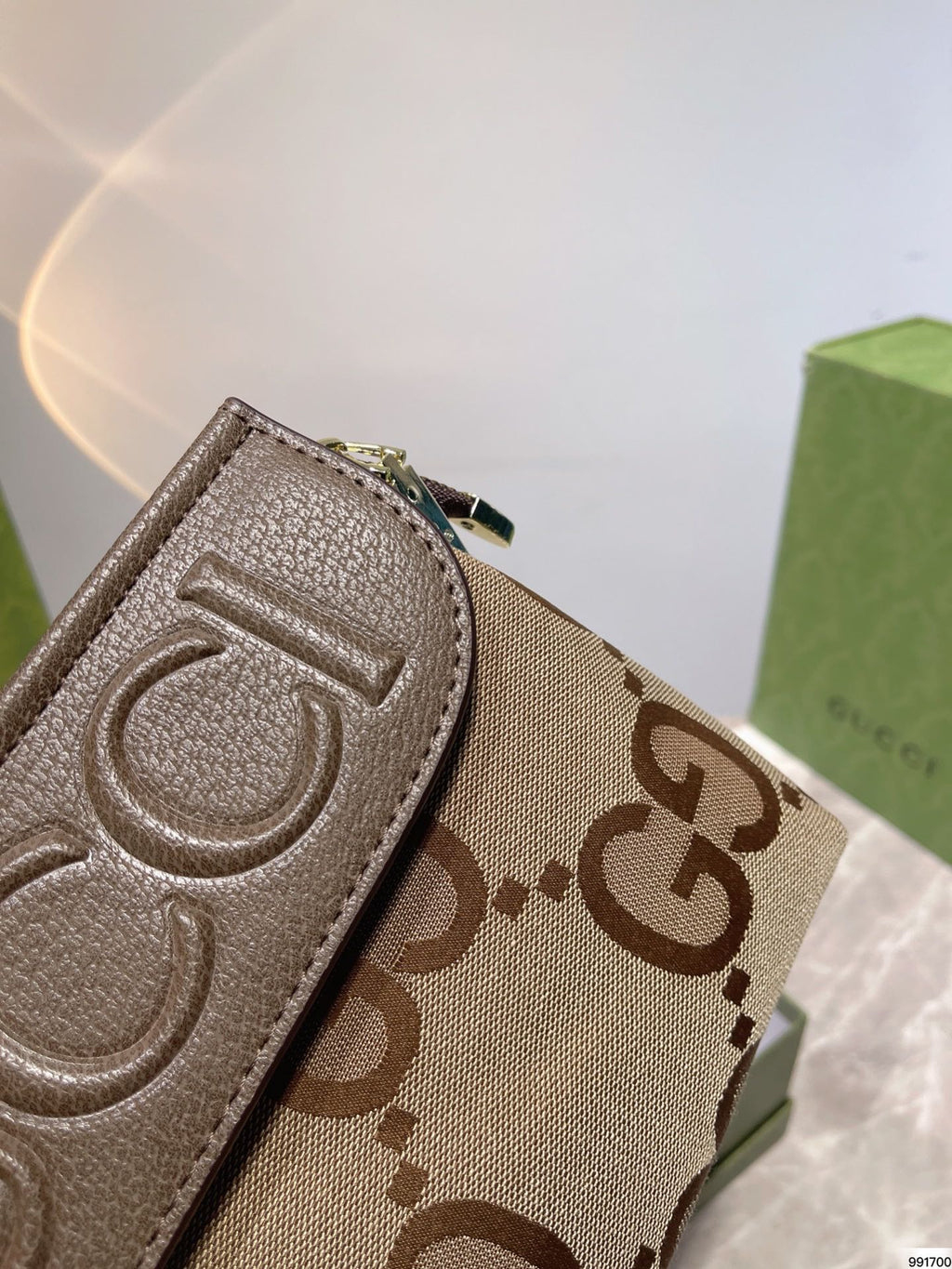 Classic New Messenger Bag