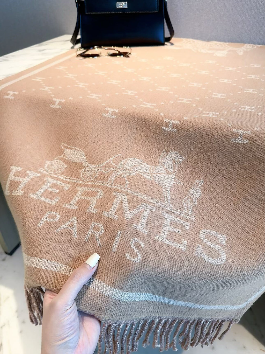 2026 New Double-Sided Carriage Cashmere Scarf Elegant Heritage Style