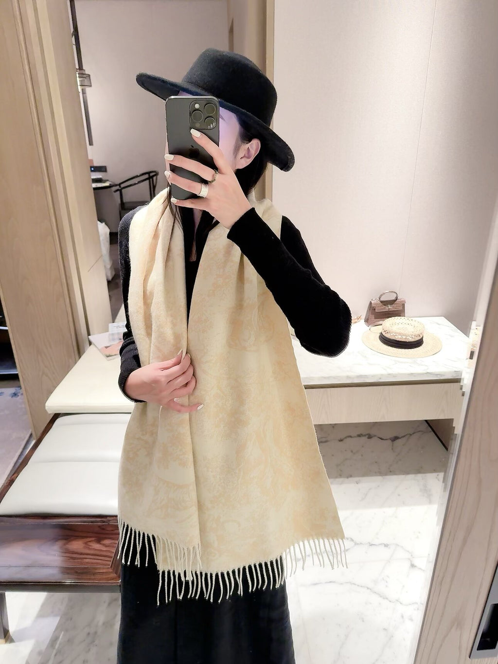 2026 Ink-Wash Jungle Wool Scarf – Artistic Animal Print, French-Inspired Elegance