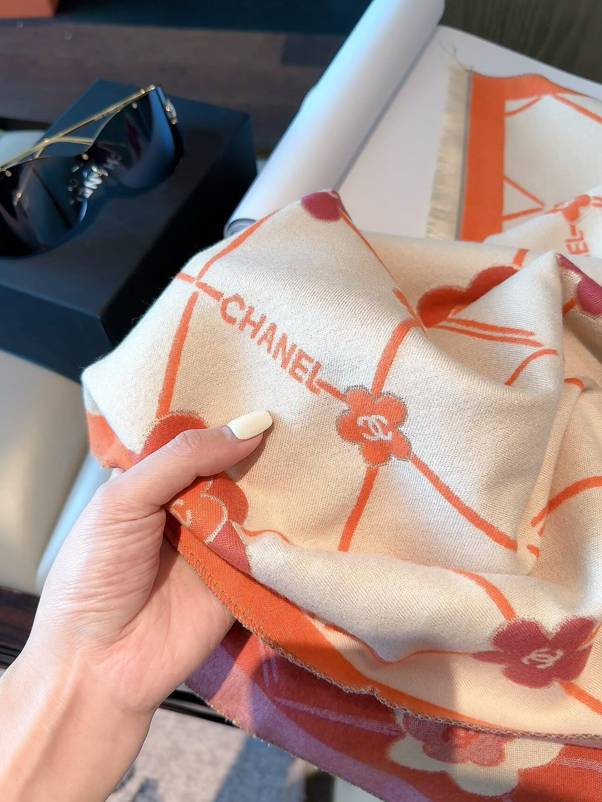 2026 New Diamond Camellia Cashmere Scarf – Elegant Floral Jacquard, Soft French-Inspired Style