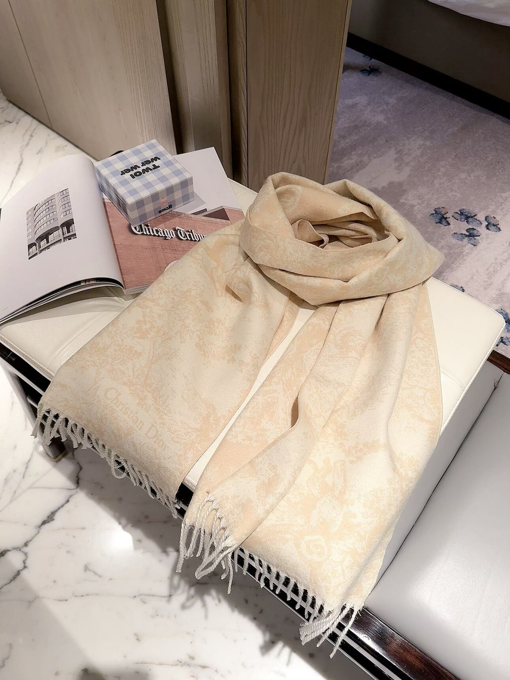 2026 Ink-Wash Jungle Wool Scarf – Artistic Animal Print, French-Inspired Elegance