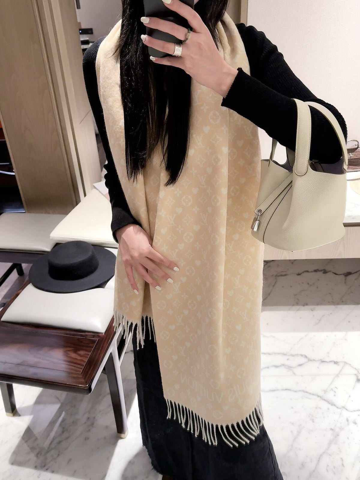 2026 New Heart Jacquard Cashmere Scarf – Sweet & Refined Winter Style