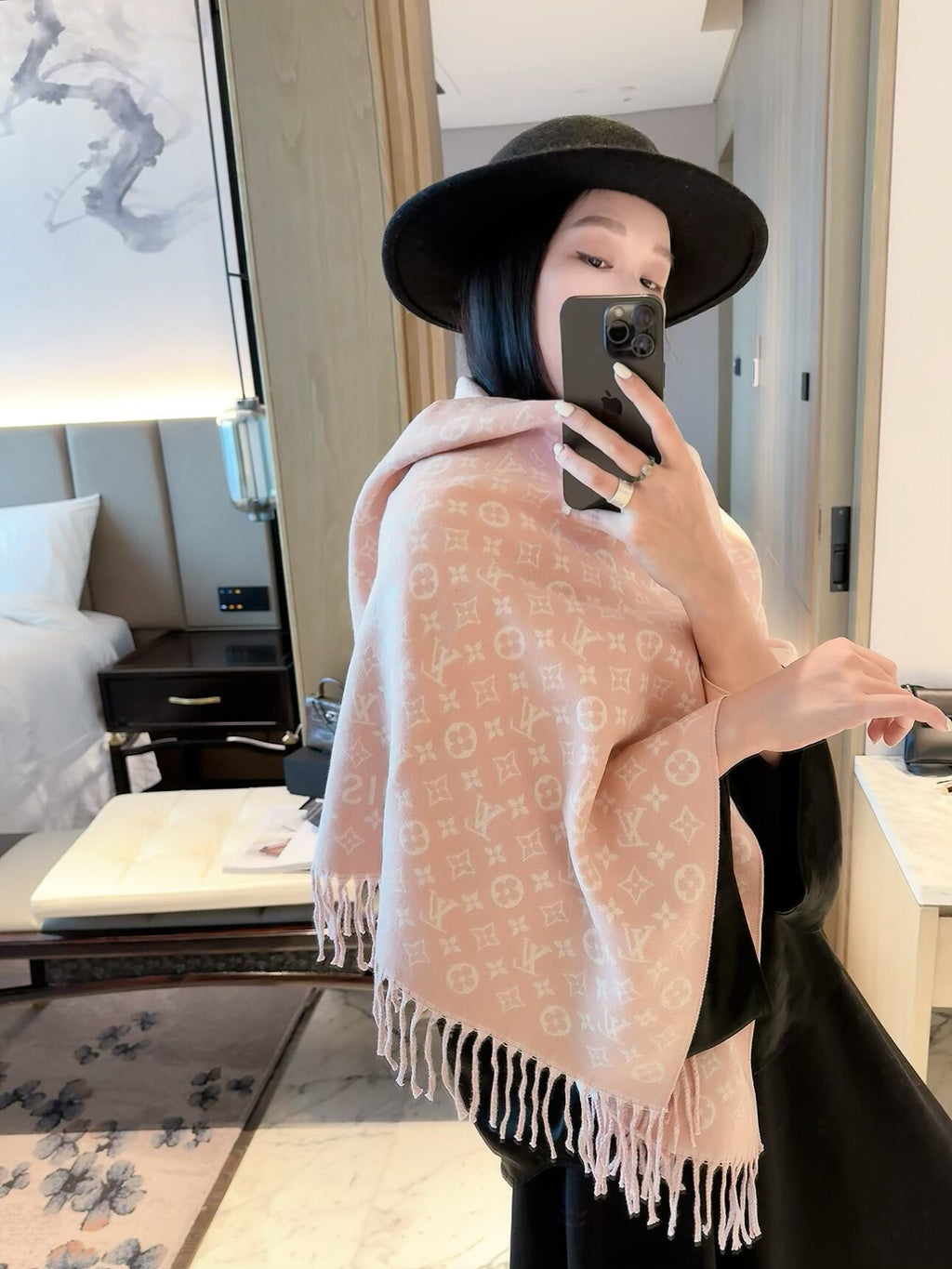 ✨ 2026 New Classic Heritage Jacquard Cashmere Scarf – Timeless Quiet Luxury