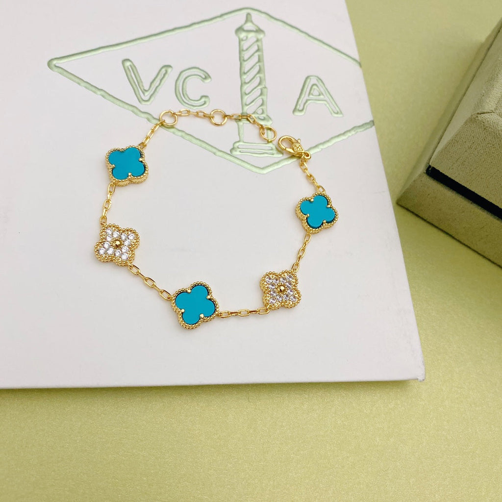 Cute Clover Necklace