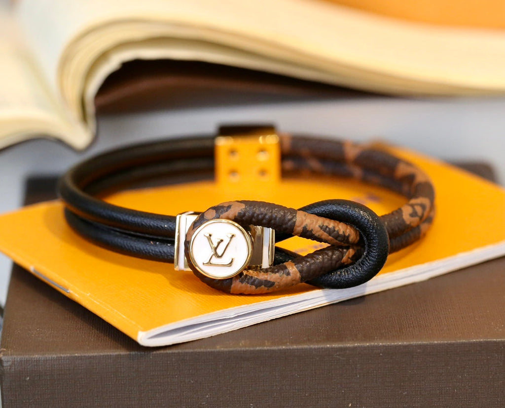 Double twisted leather bracelet