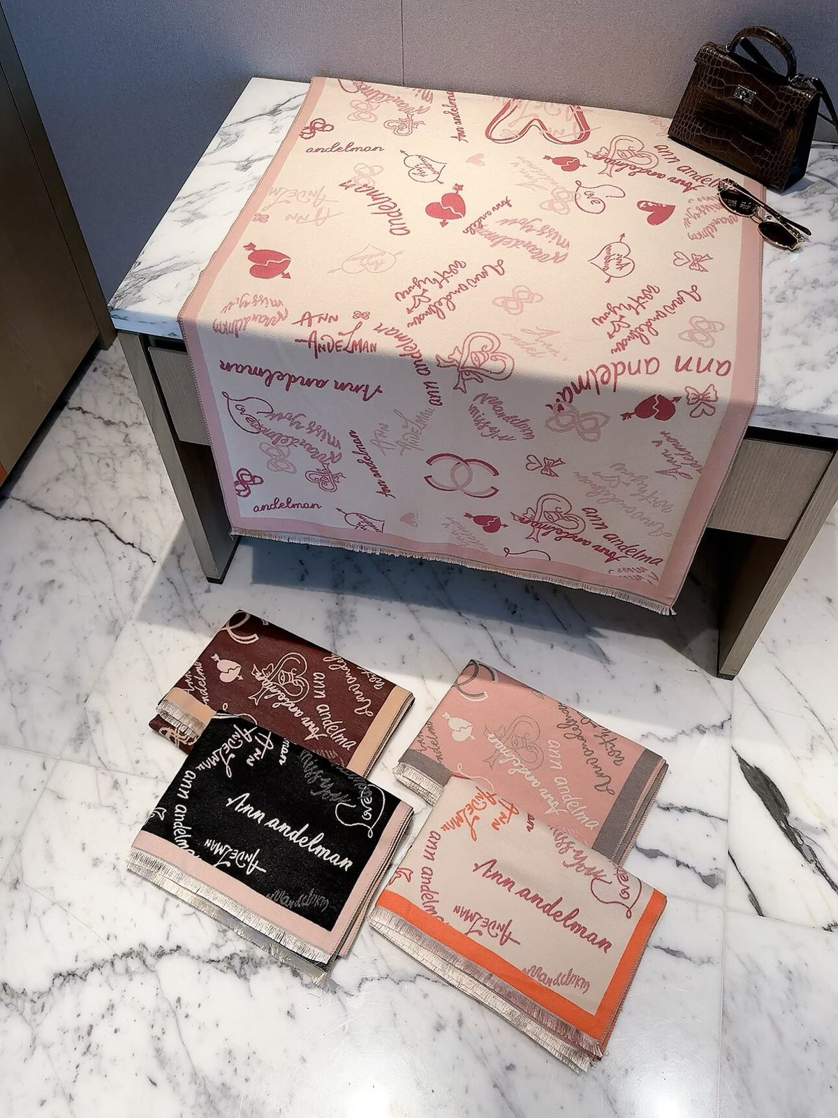 2026 New Handwritten Heart Cashmere Scarf – Playful Graffiti Design, Soft & Cozy Winter Wrap