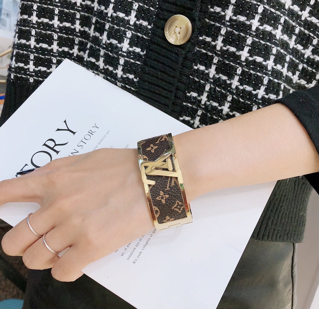 Alphabet Monogram Cutout Bracelet
