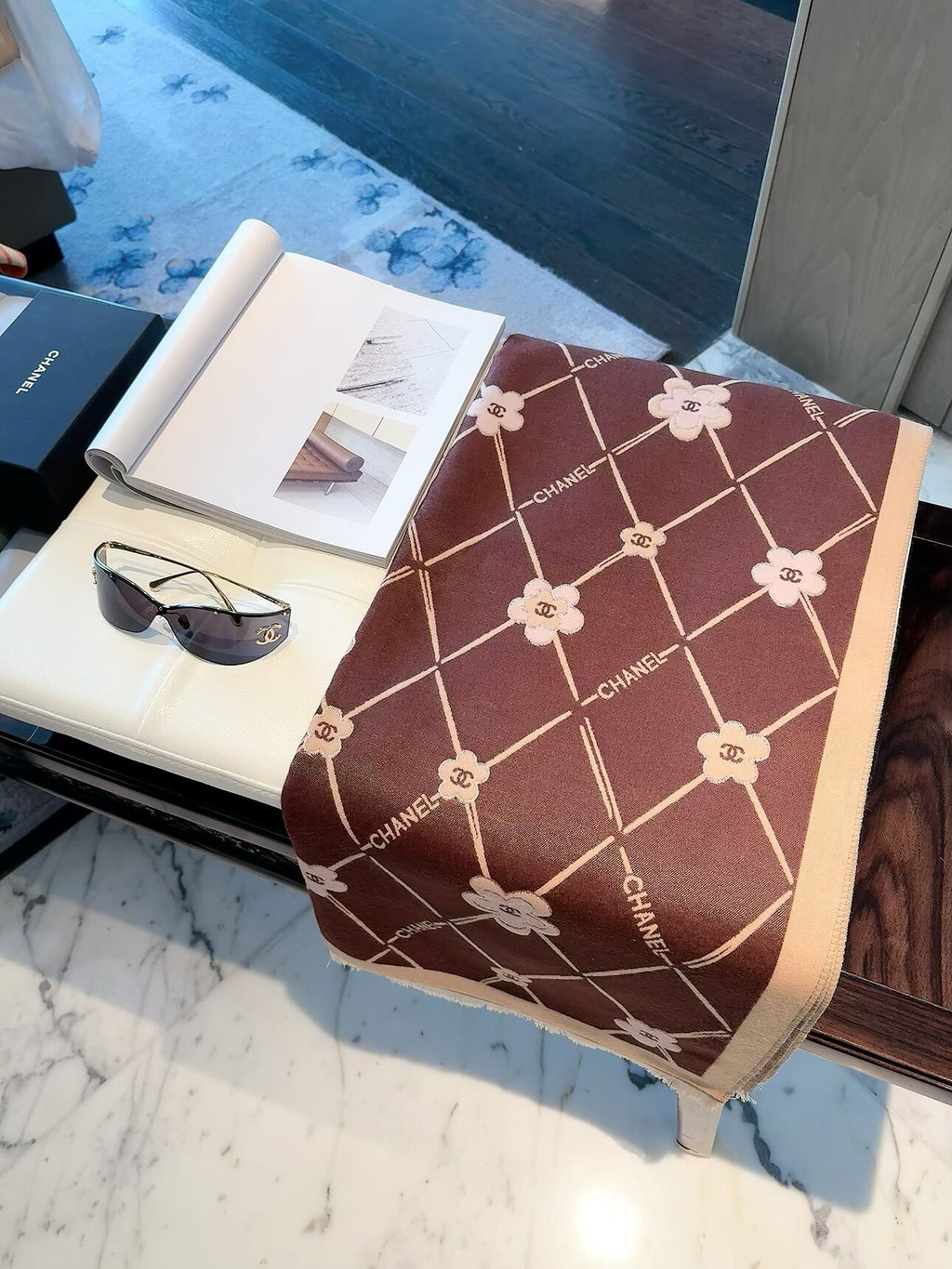 2026 New Diamond Camellia Cashmere Scarf – Elegant Floral Jacquard, Soft French-Inspired Style