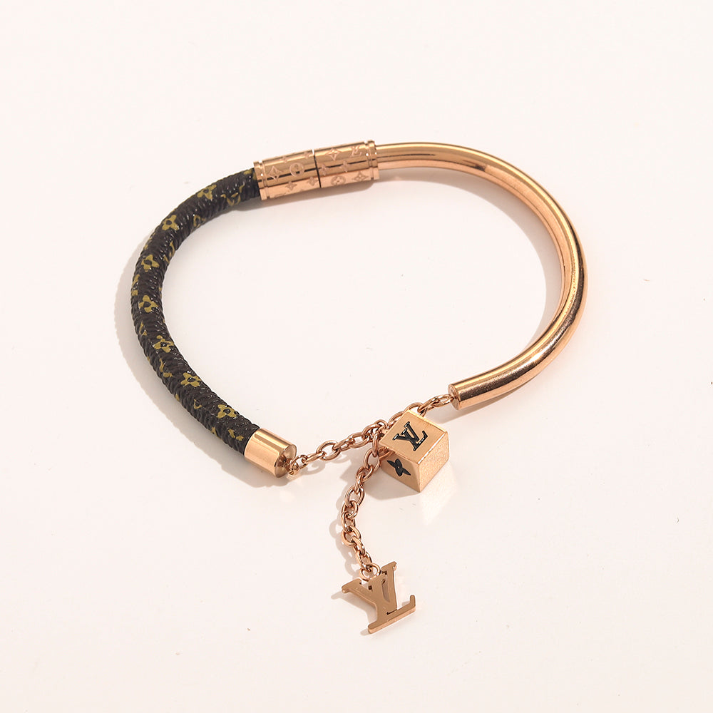 Classic Leather Patchwork Magnetic Bracelet