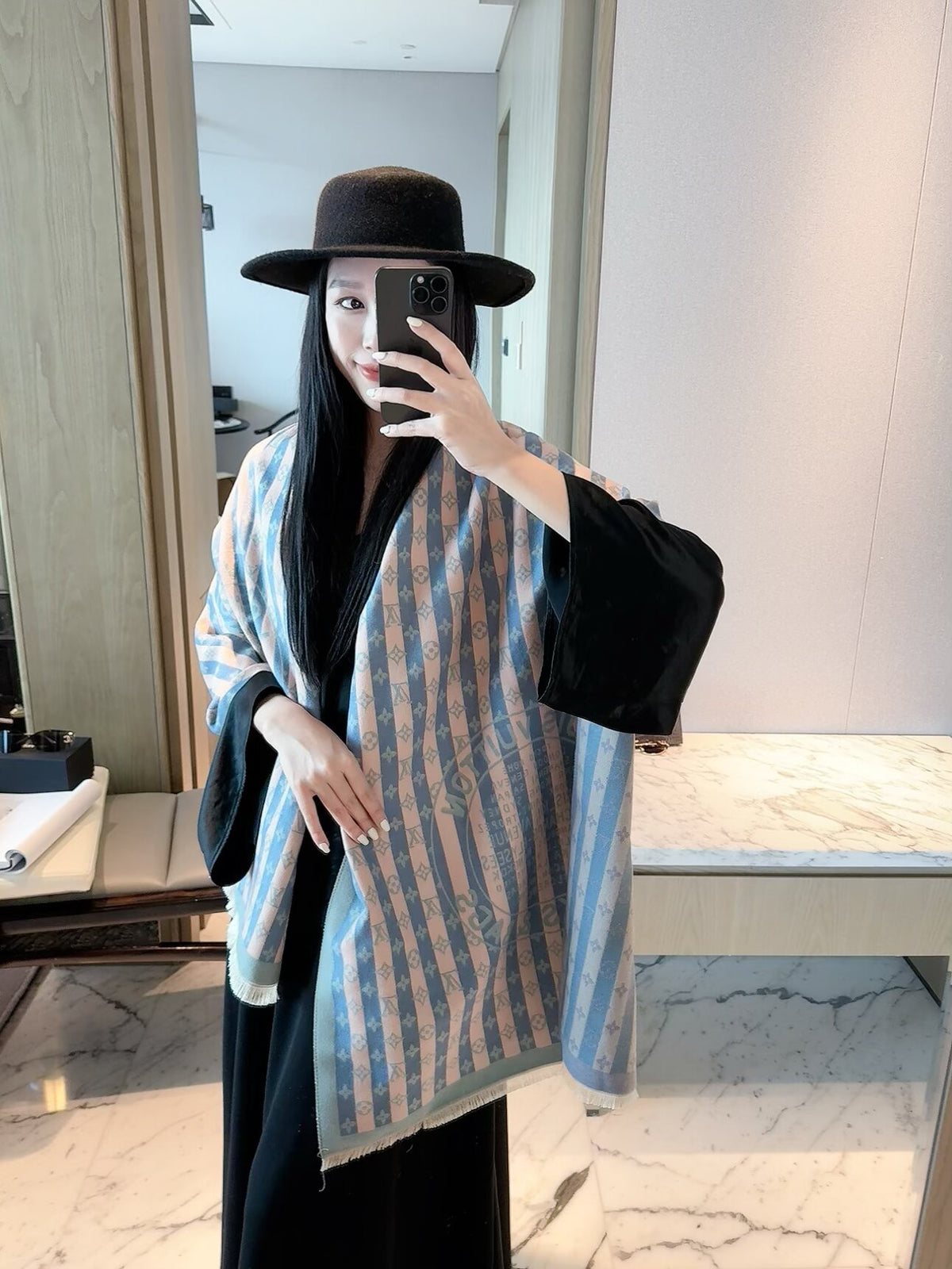 2026 New Striped Pattern Cashmere Scarf – Contrast Color Jacquard, Fresh Vintage Style