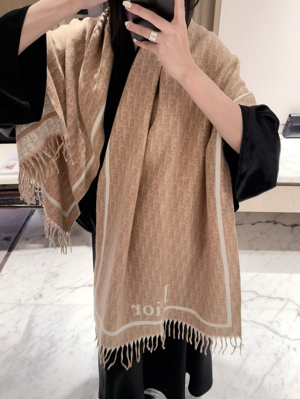 2026 New French-Inspired Jacquard Cashmere Scarf – Elegant Heritage Pattern, Soft Luxury Style