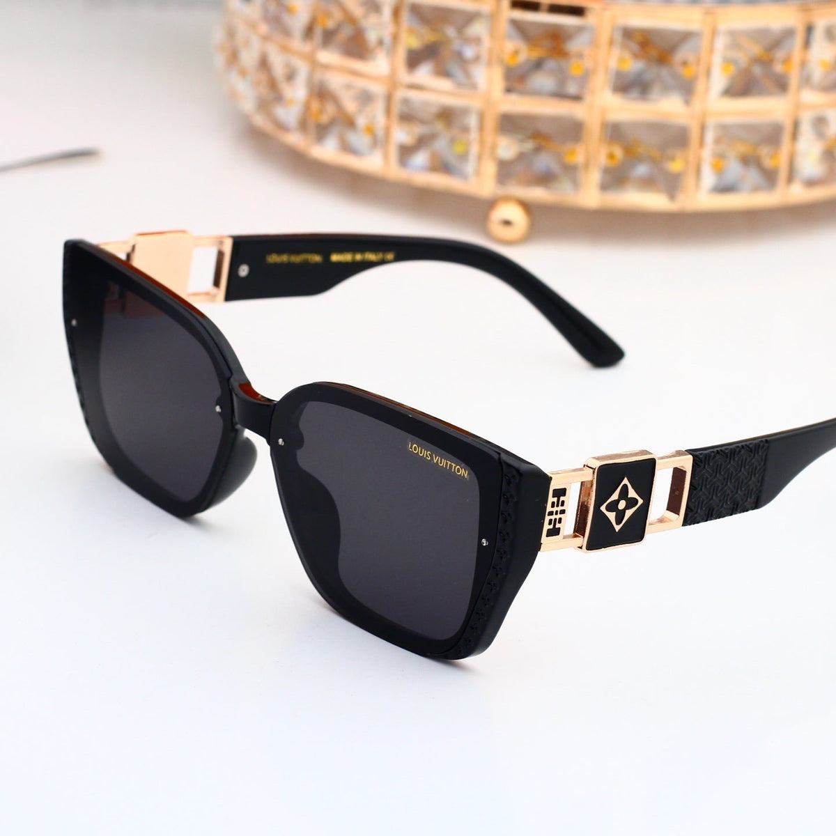 Vintage Metal Decorated Narrow Frame Sunglasses 68805