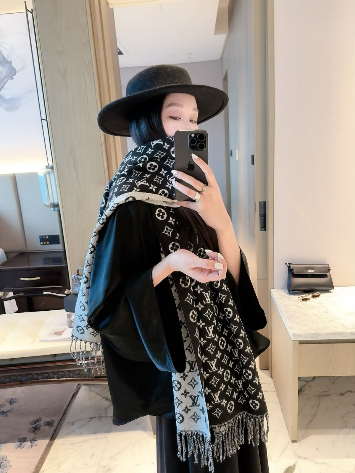 ✨ 2026 New Classic Heritage Jacquard Cashmere Scarf – Timeless Quiet Luxury
