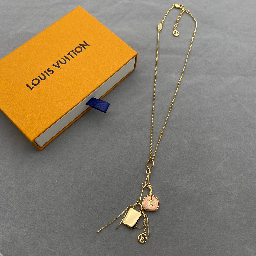 Travel Tote Lock Pendant Necklace