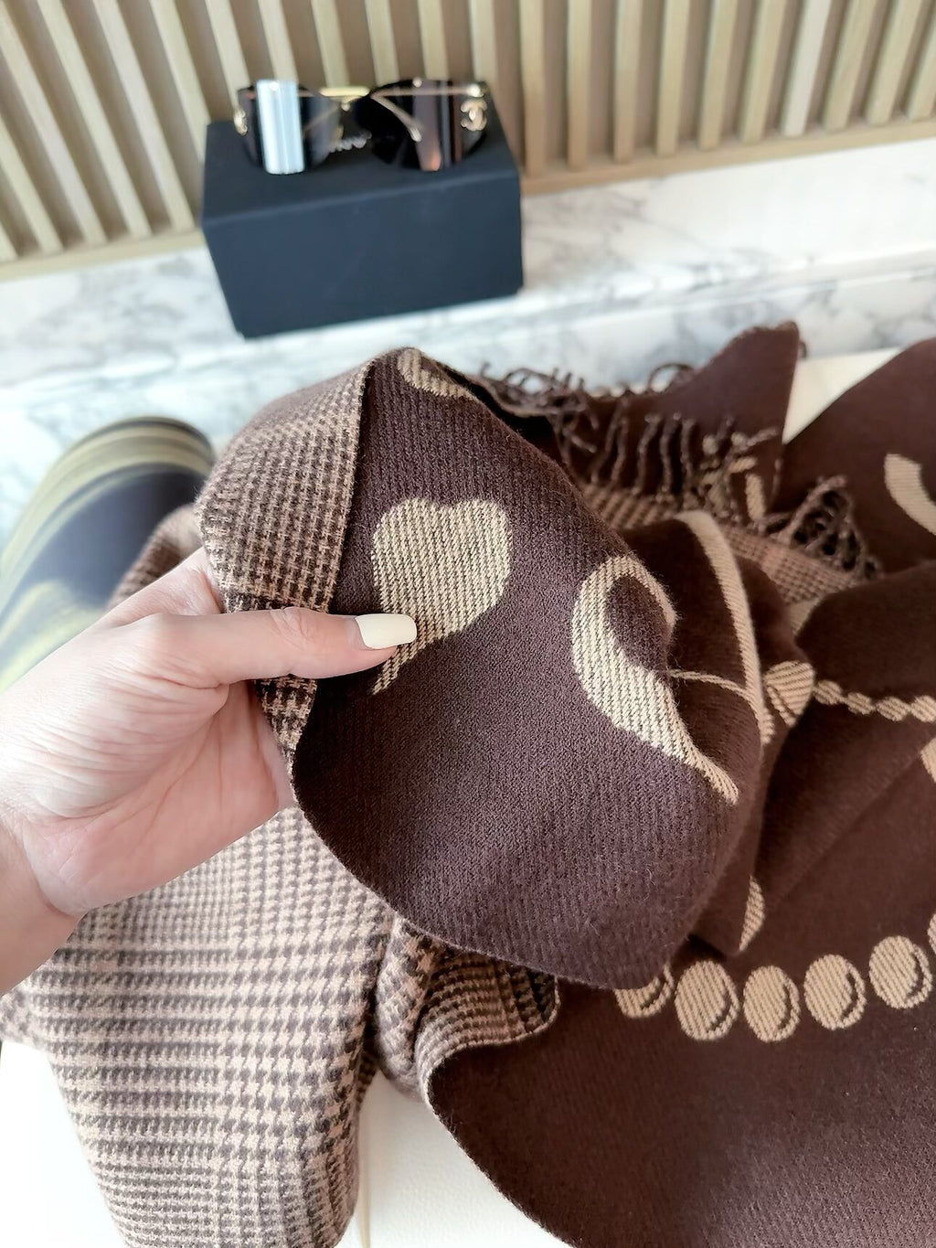2026 New Double-Sided Cashmere Scarf – Playful Vintage Feminine Style