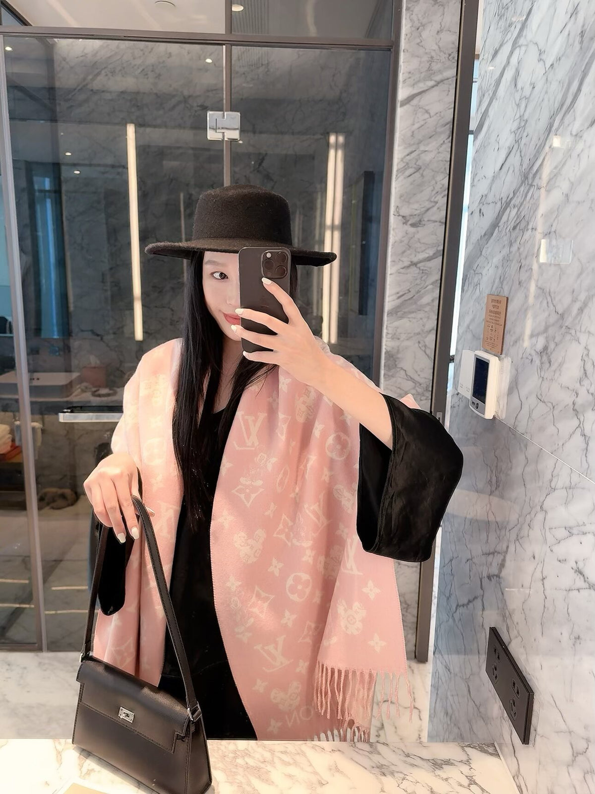 ✨ 2026 New Playful Vintage Jacquard Cashmere Scarf – Cute & Refined Scarf & Wrap