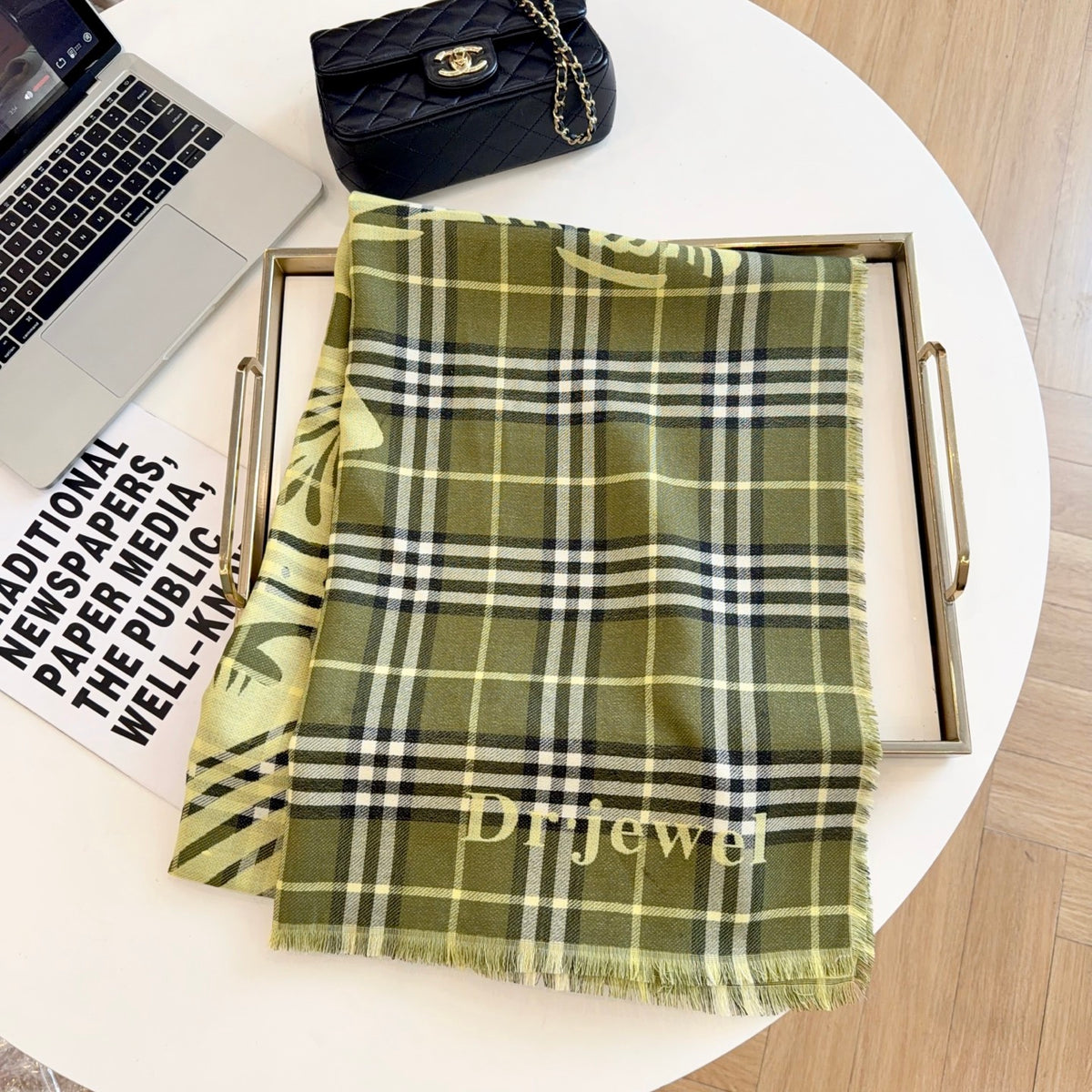 Reversible Equestrian Plaid Scarf – 70% Wool & 30% Silk, Double-Sided Contrast Design, 200 × 65 cm