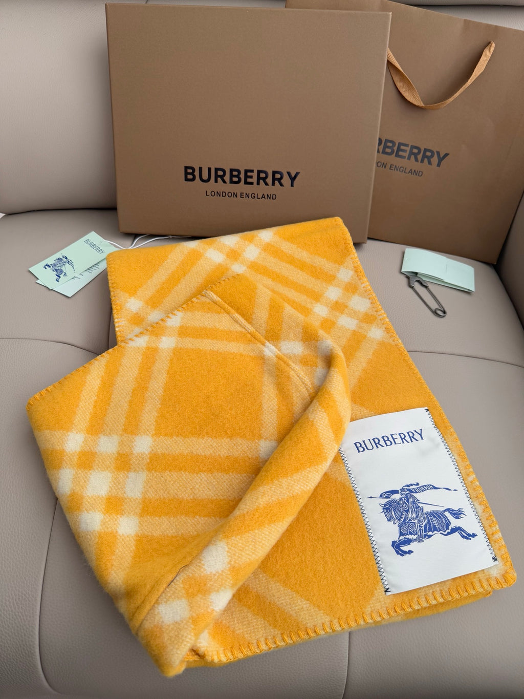 ✨ In Stock | 2025 New Year Hooded Checkered Wool Shawl – Elegant Blanket-Style Wrap