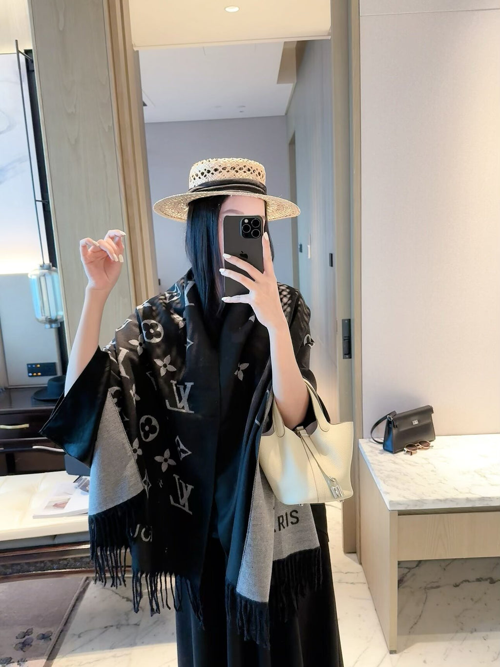 2026 New Classic Pattern Cashmere Scarf – Thickened Soft Cashmere, Elegant Fringe, Versatile Wrap