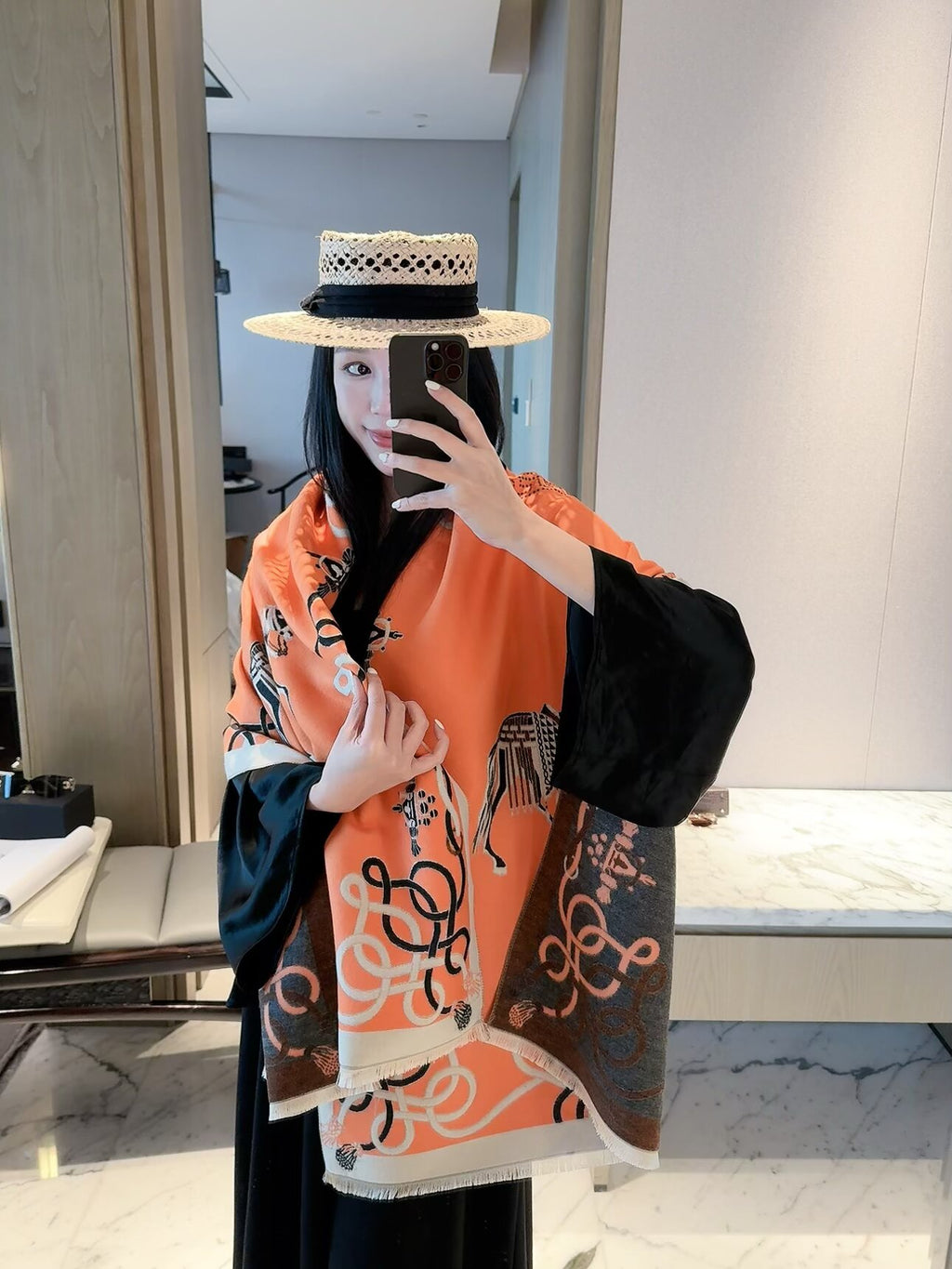 2026 New Vintage Equestrian Cashmere Scarf – Ornamental Horse Motif, Elegant Heritage Style