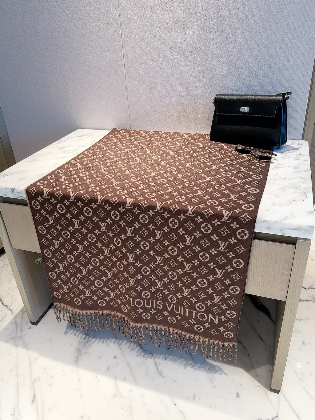 ✨ 2026 New Classic Heritage Jacquard Cashmere Scarf – Timeless Quiet Luxury