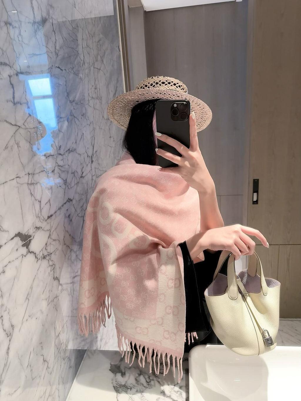 ✨ 2026 New Vintage Geometric Jacquard Cashmere Scarf – Refined Heritage Style