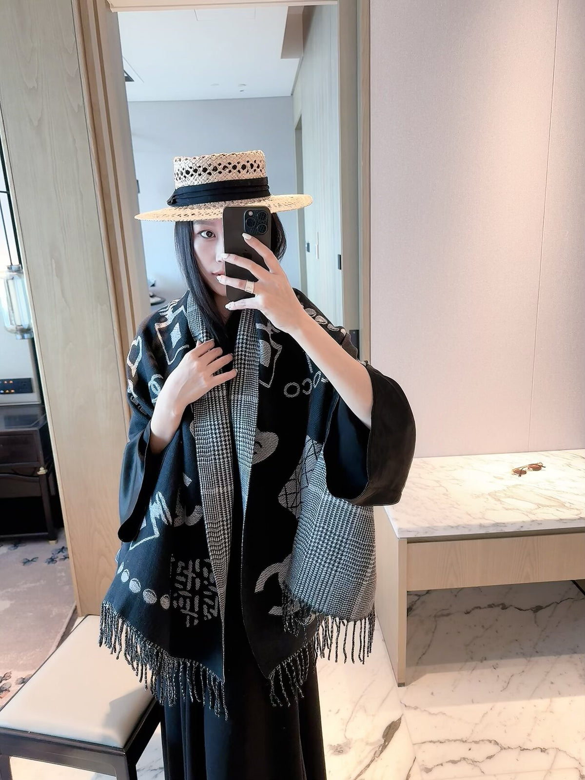 2026 New Double-Sided Cashmere Scarf – Playful Vintage Feminine Style