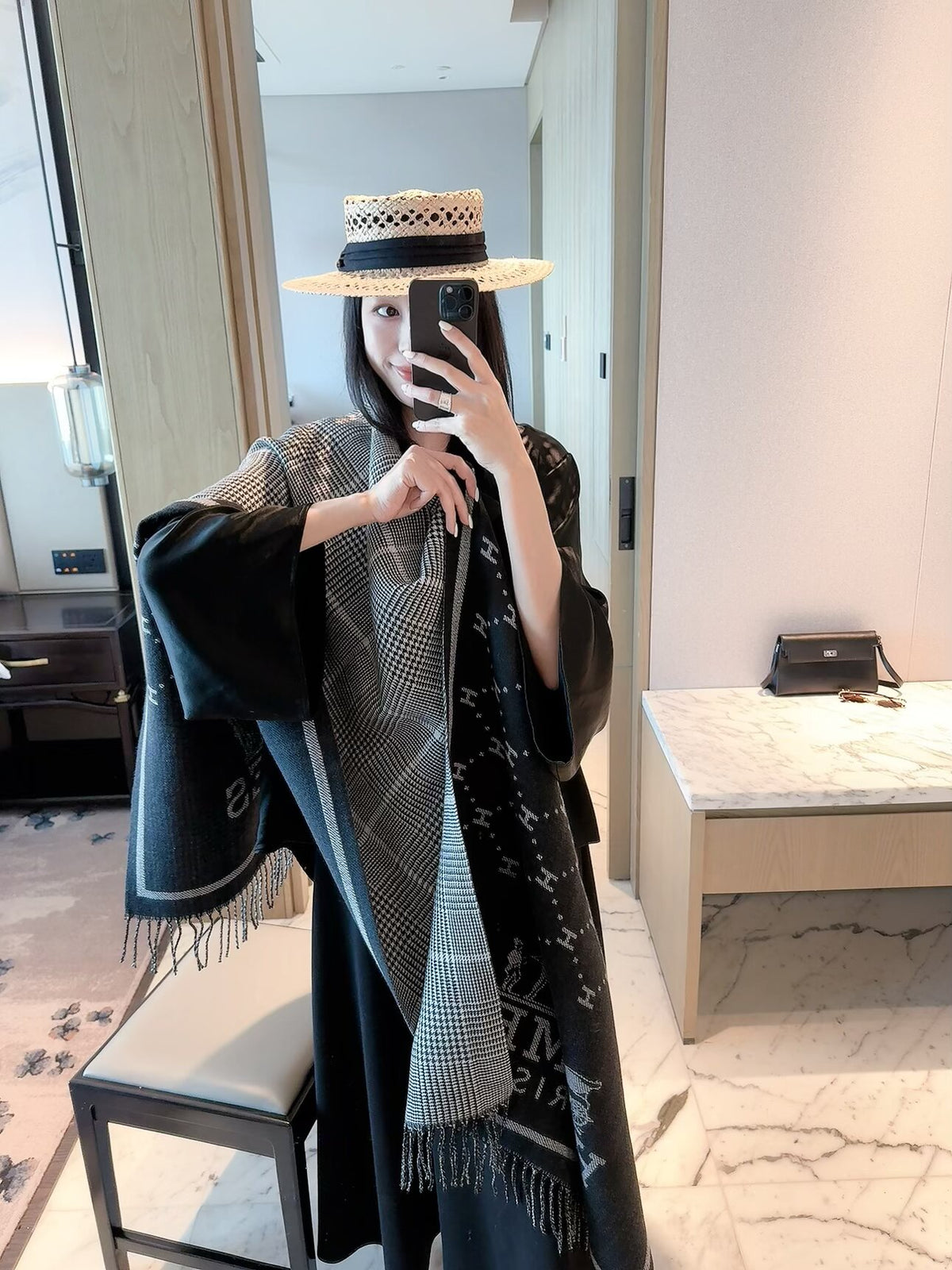 2026 New Double-Sided Carriage Cashmere Scarf Elegant Heritage Style