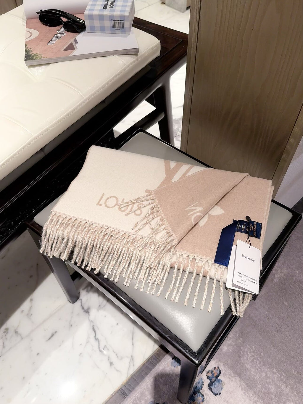 2026 New Oversized Jacquard Cashmere Scarf