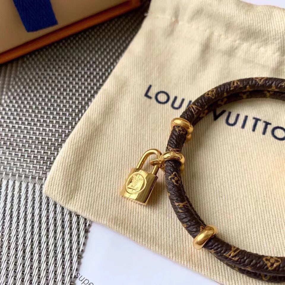 Double Ring Lock Scalp Bracelet