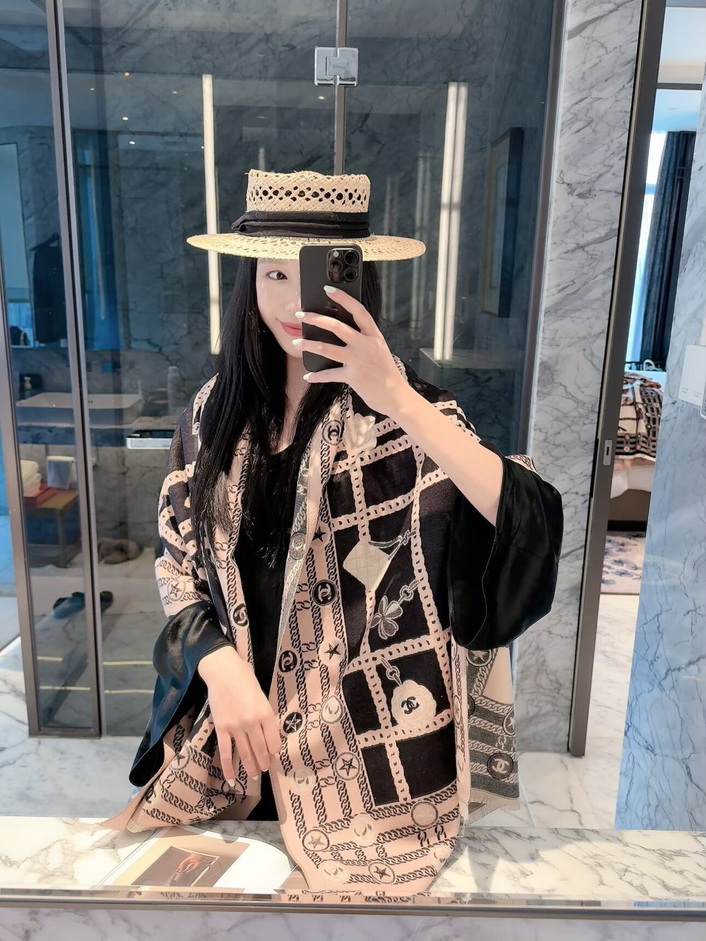 2026 New Plaid Chain Pattern Cashmere Scarf – Vintage French-Inspired Luxury