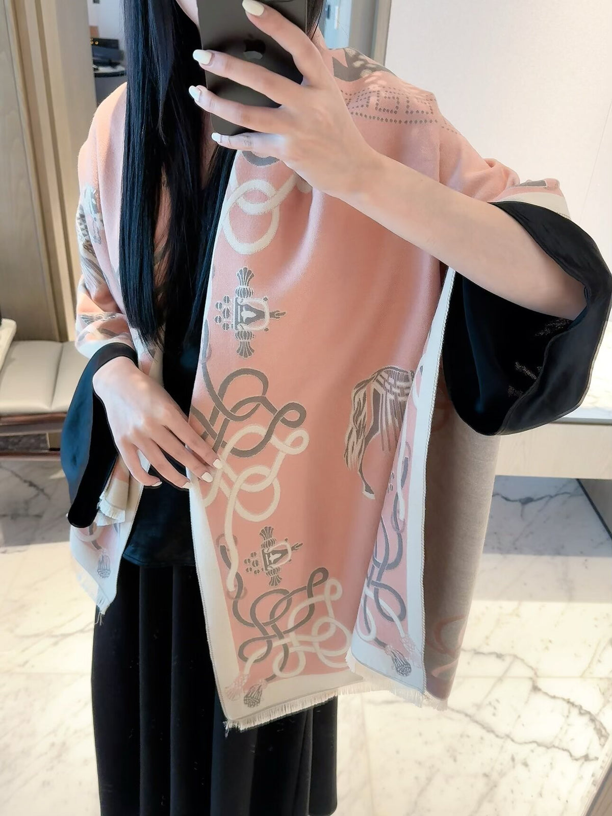 2026 New Vintage Equestrian Cashmere Scarf – Ornamental Horse Motif, Elegant Heritage Style