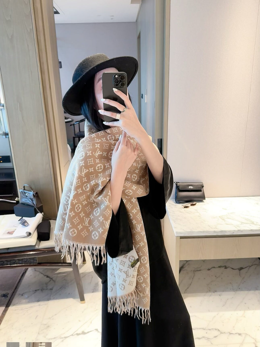 ✨ 2026 New Classic Heritage Jacquard Cashmere Scarf – Timeless Quiet Luxury