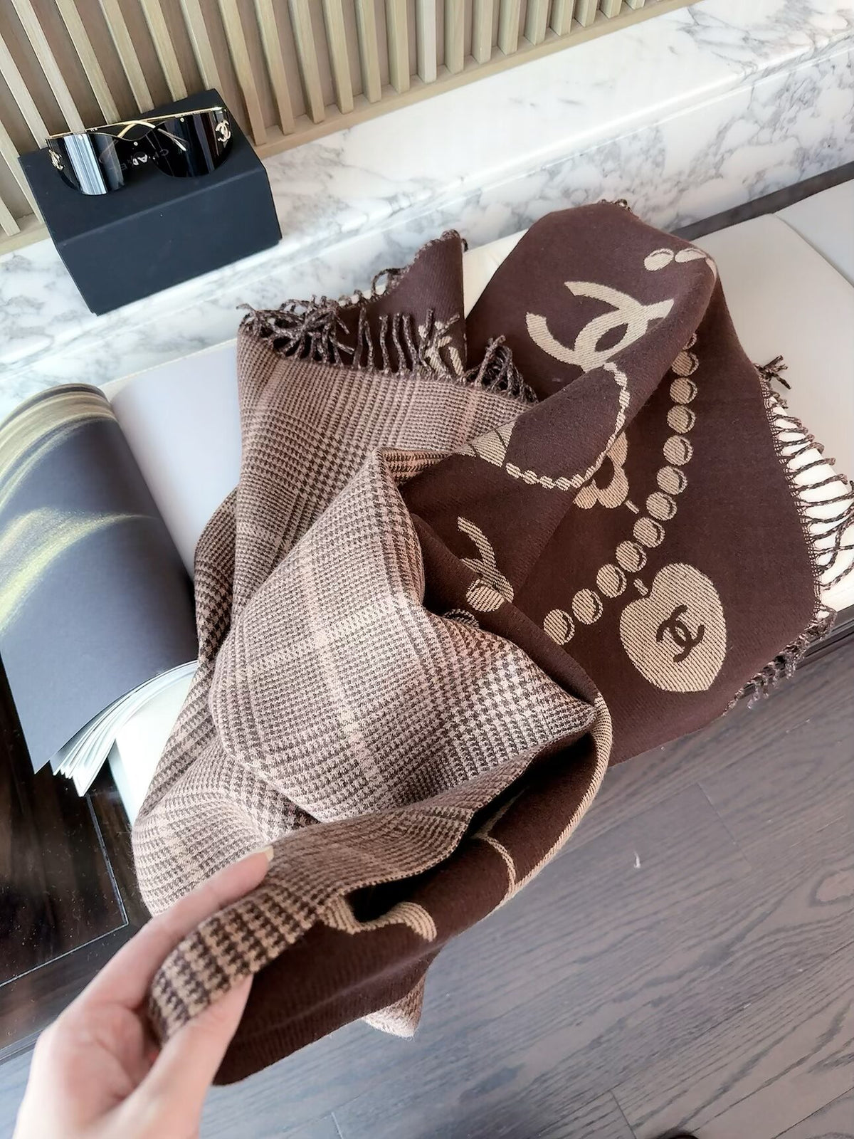 2026 New Double-Sided Cashmere Scarf – Playful Vintage Feminine Style