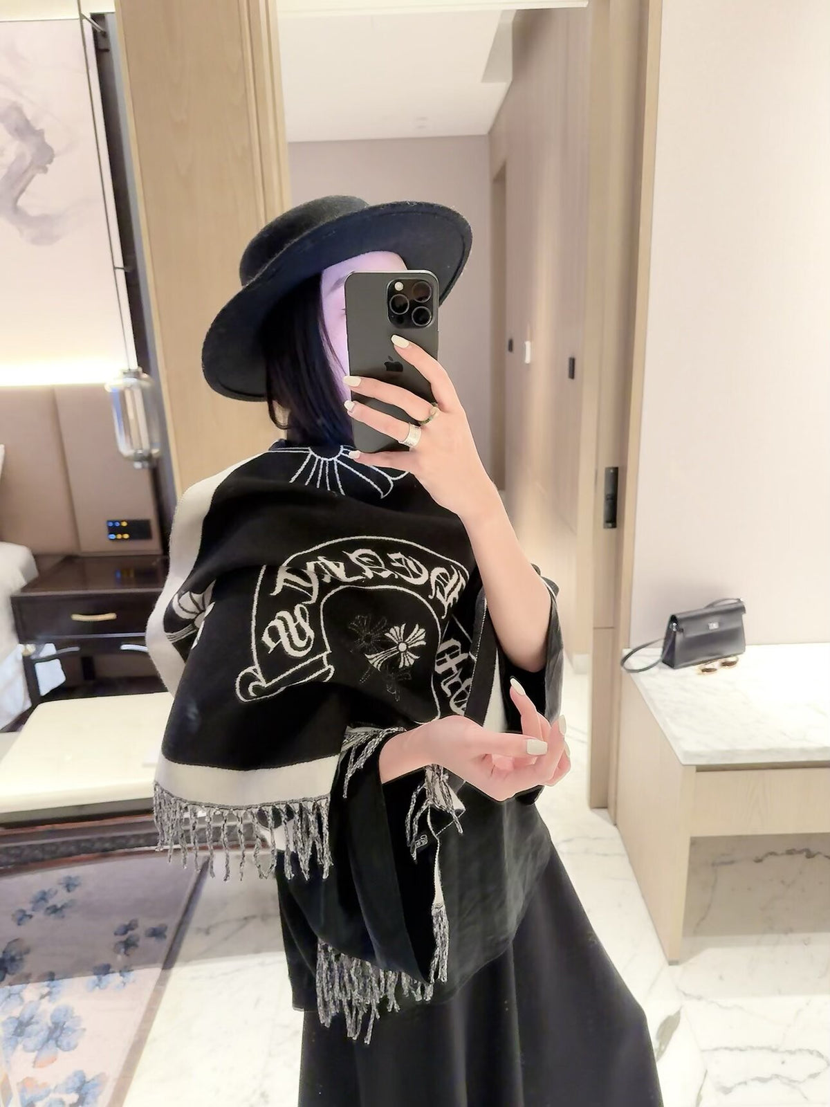 2026 New Gothic Cross Cashmere Scarf – Symmetrical Motif, Streetwear-Inspired Style