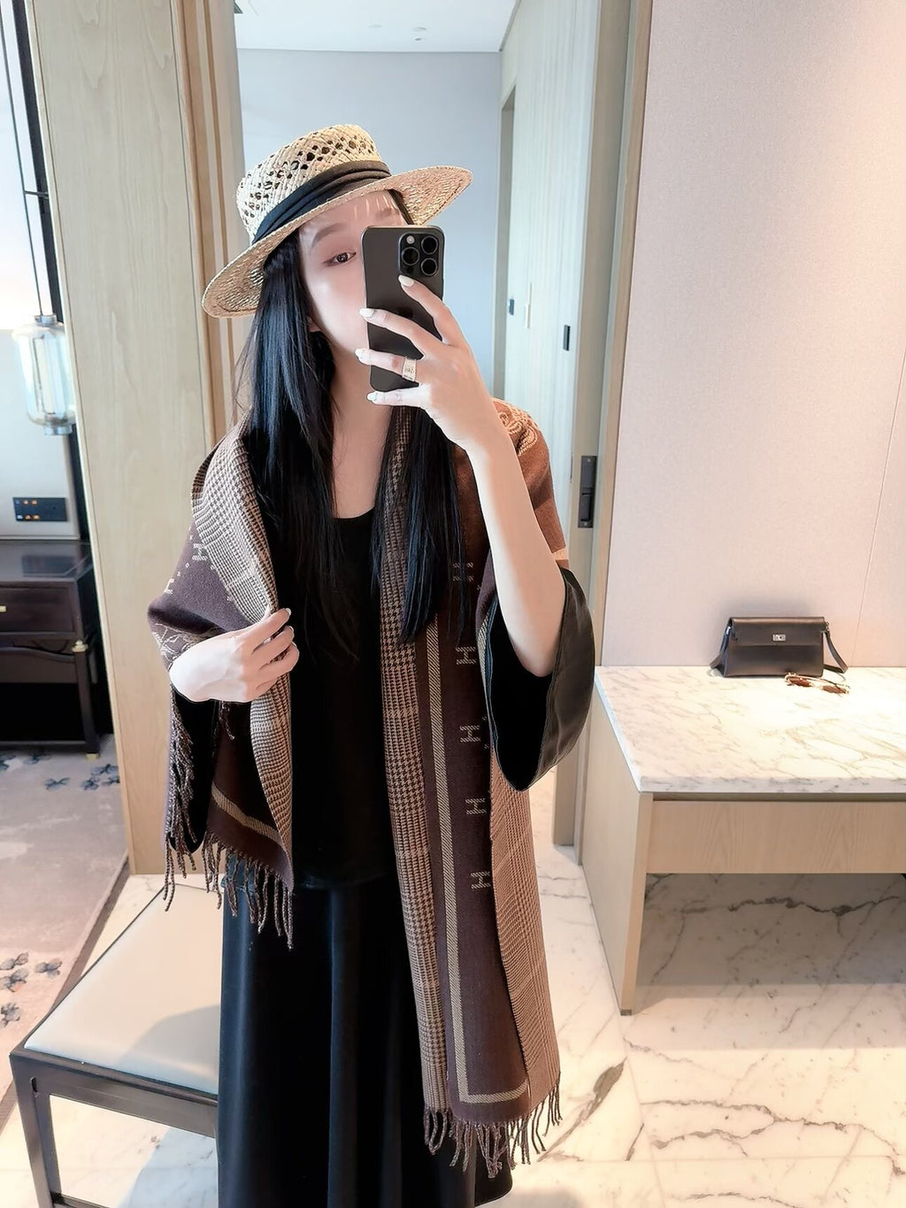 2026 New Double-Sided Carriage Cashmere Scarf Elegant Heritage Style