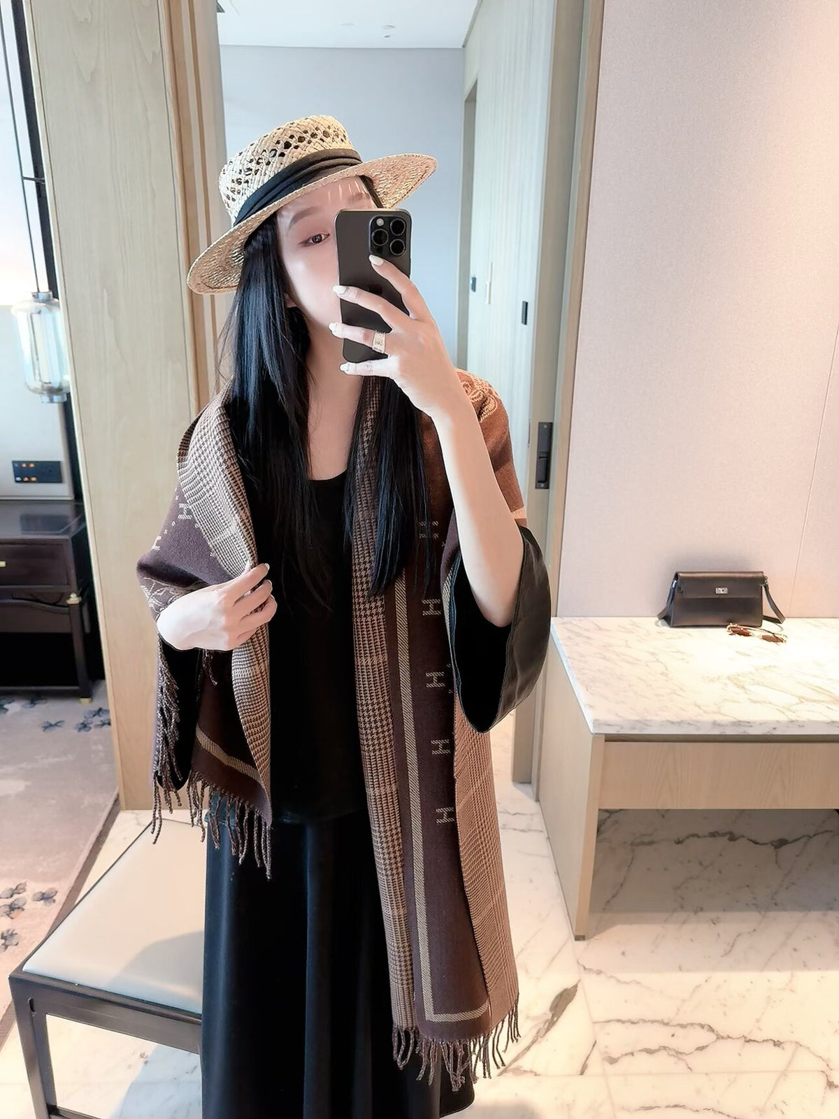 2026 New Double-Sided Carriage Cashmere Scarf Elegant Heritage Style