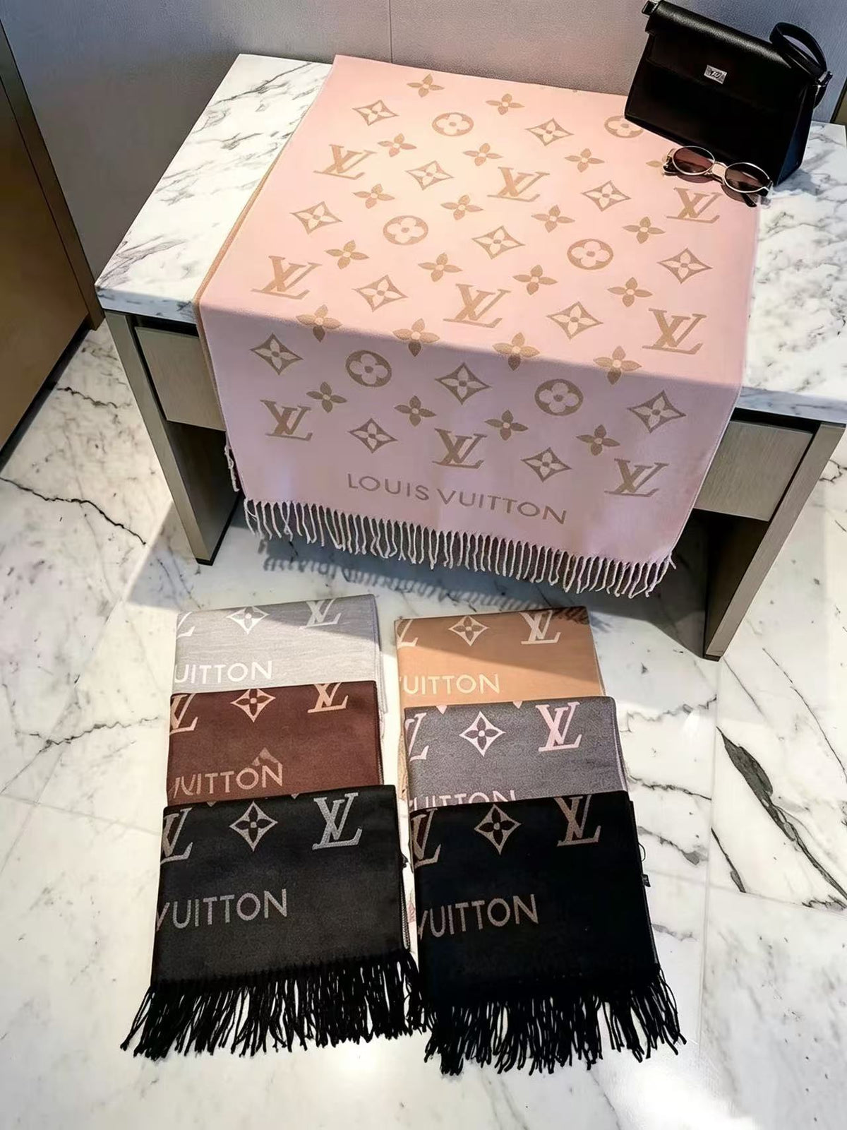 2026 New Classic Pattern Cashmere Scarf – Thickened Soft Cashmere, Elegant Fringe, Versatile Wrap
