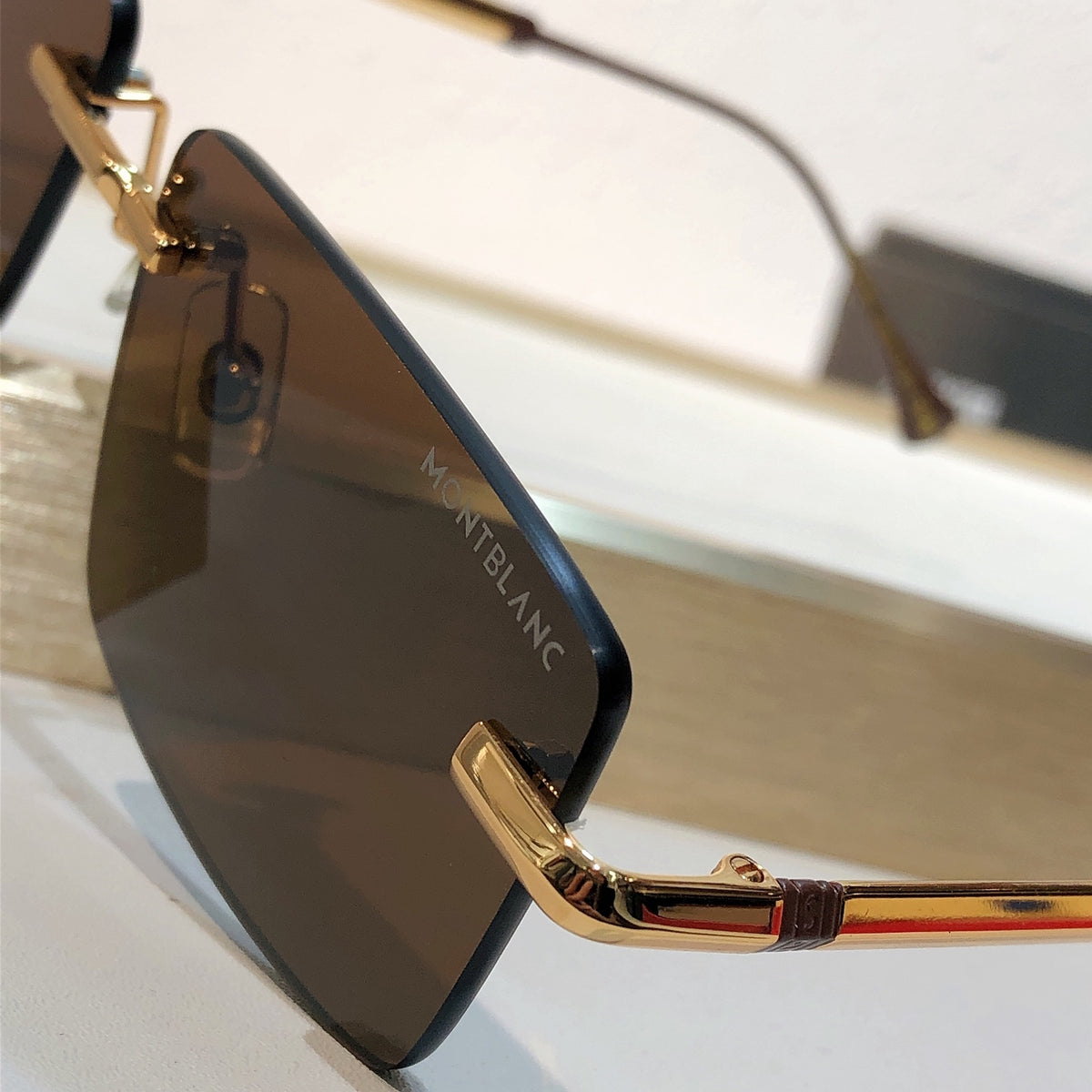 6 Color Rimless Rectangular Sunglasses - MB7171S