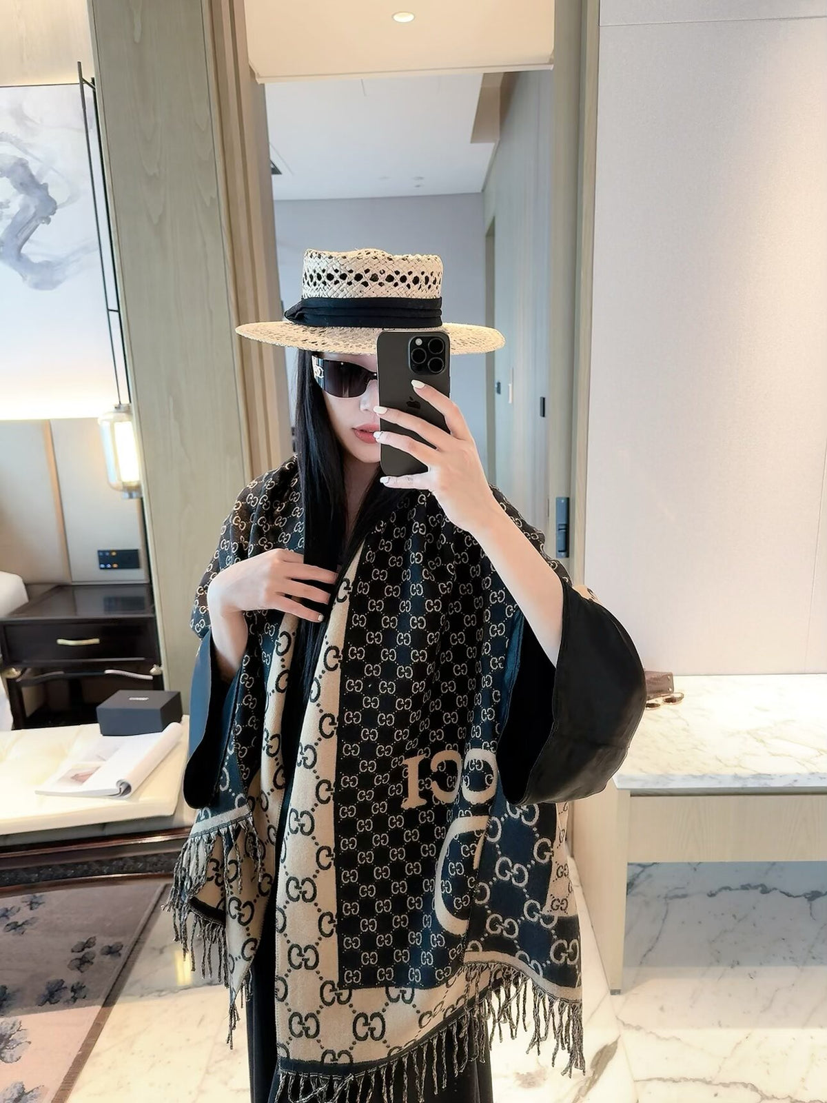 ✨ 2026 New Vintage Geometric Jacquard Cashmere Scarf – Refined Heritage Style