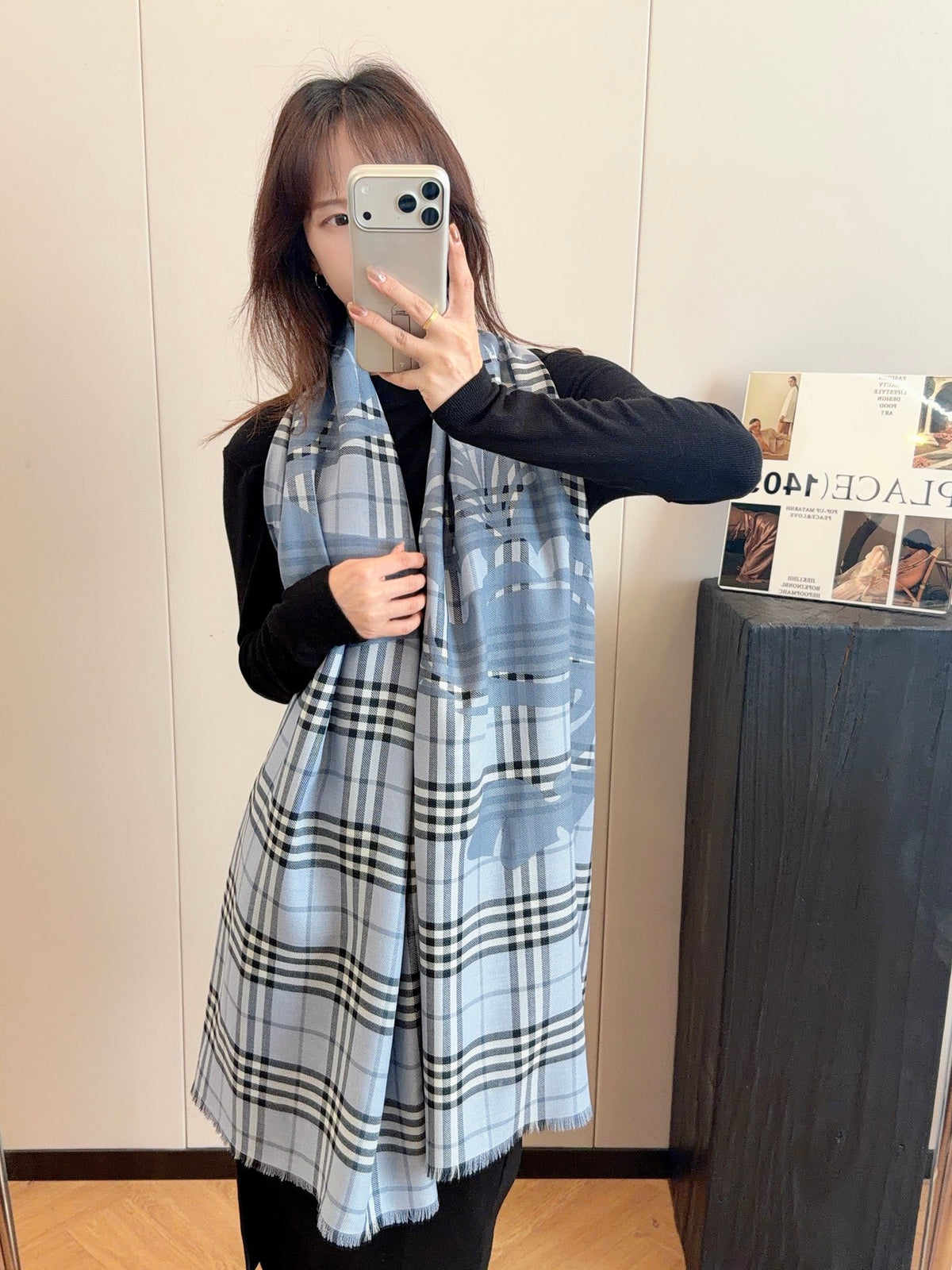 Reversible Equestrian Plaid Scarf – 70% Wool & 30% Silk, Double-Sided Contrast Design, 200 × 65 cm